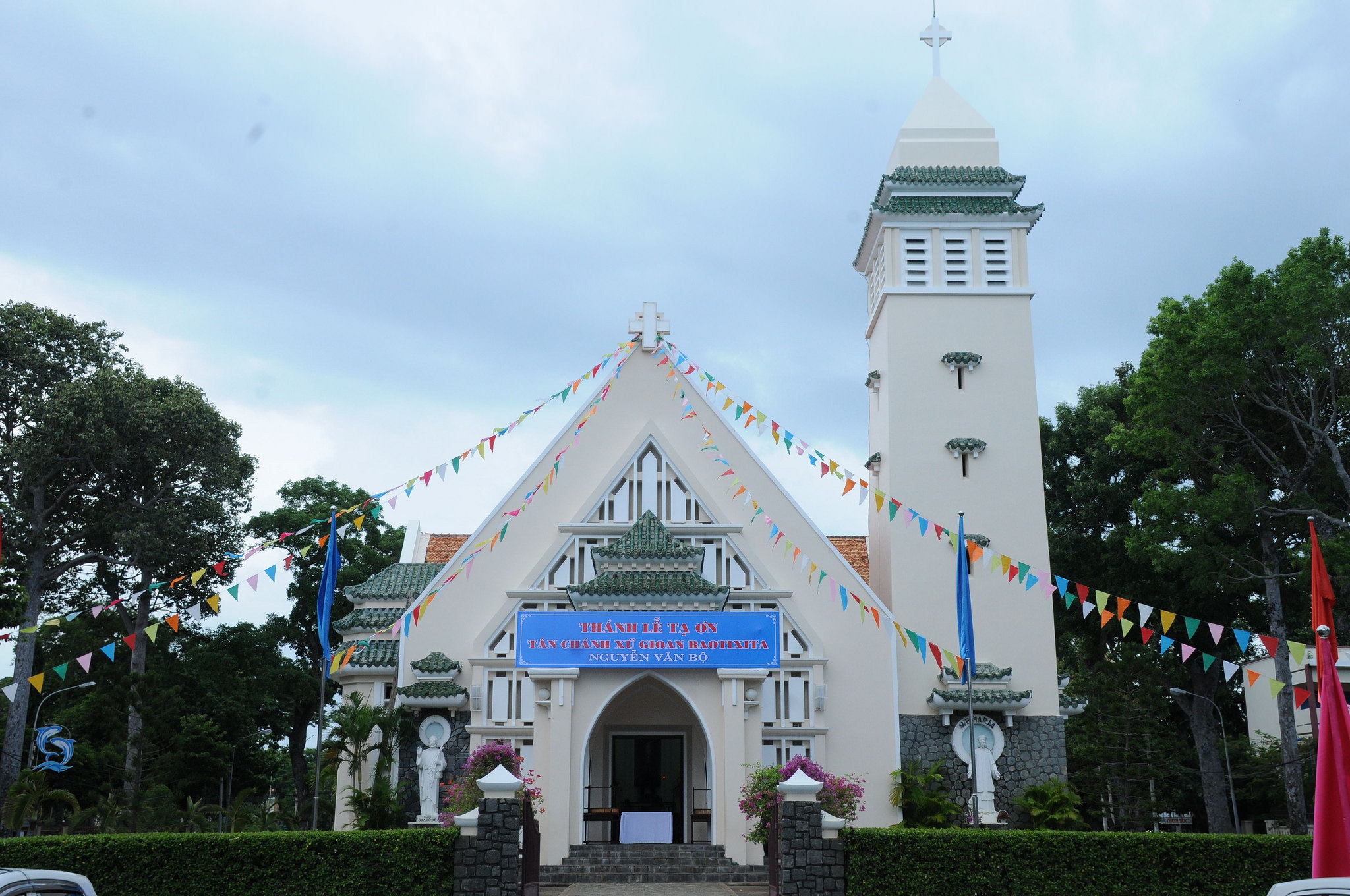 giờ lễ ở nhà thờ lớn Vũng Tàu